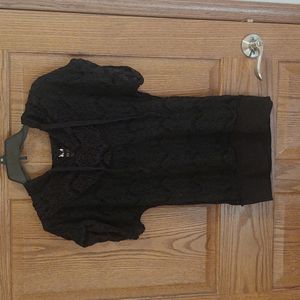 Lace hoodie with drawstrings and pocket